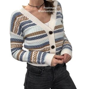 SO Oversized Cardigan Cropped 3 Button XS Textured Knit L/S Cream Stripe Sweater